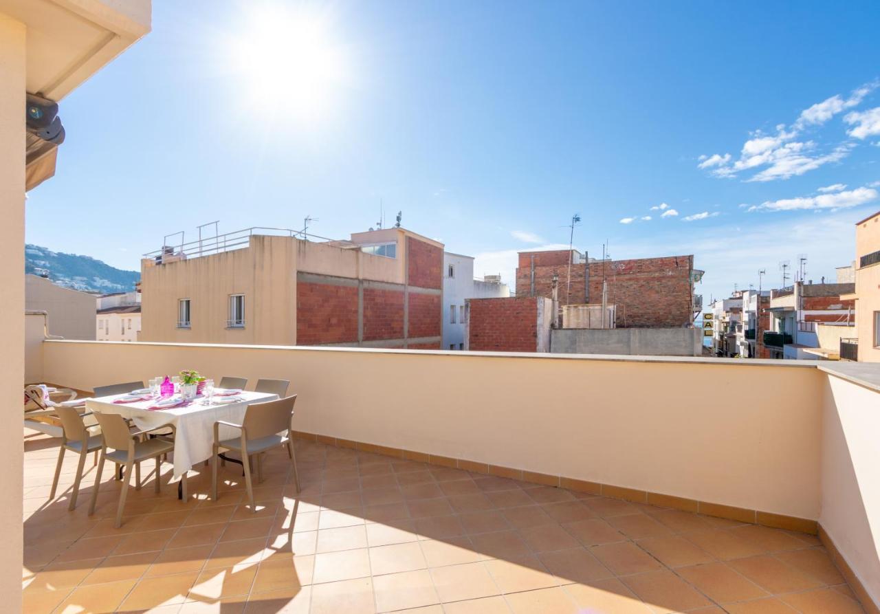 Apart-Rent Apartamento Francesc Macià Ático Rosas Exterior foto