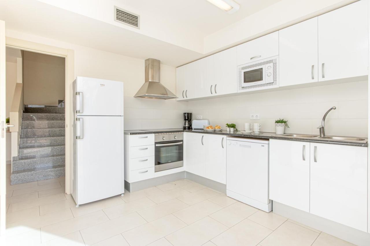 Apart-Rent Apartamento Francesc Macià Ático Rosas Exterior foto